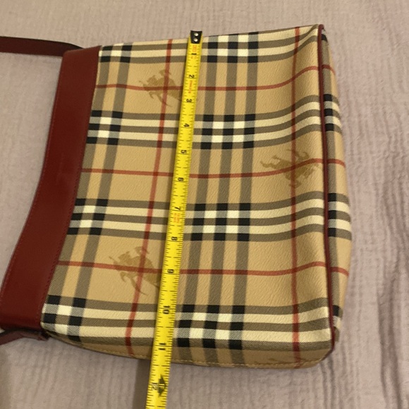 BURBERRY SHOULDER BAG . Very good condition - Picture 10 of 13